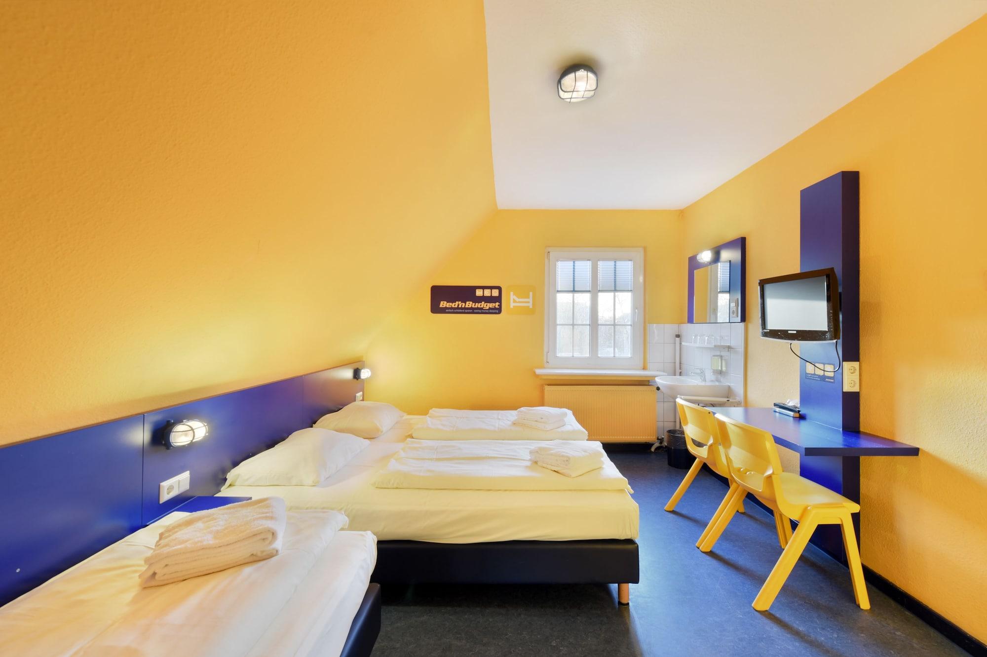 Bed'Nbudget Expo-Hostel Rooms Hannover Exterior photo