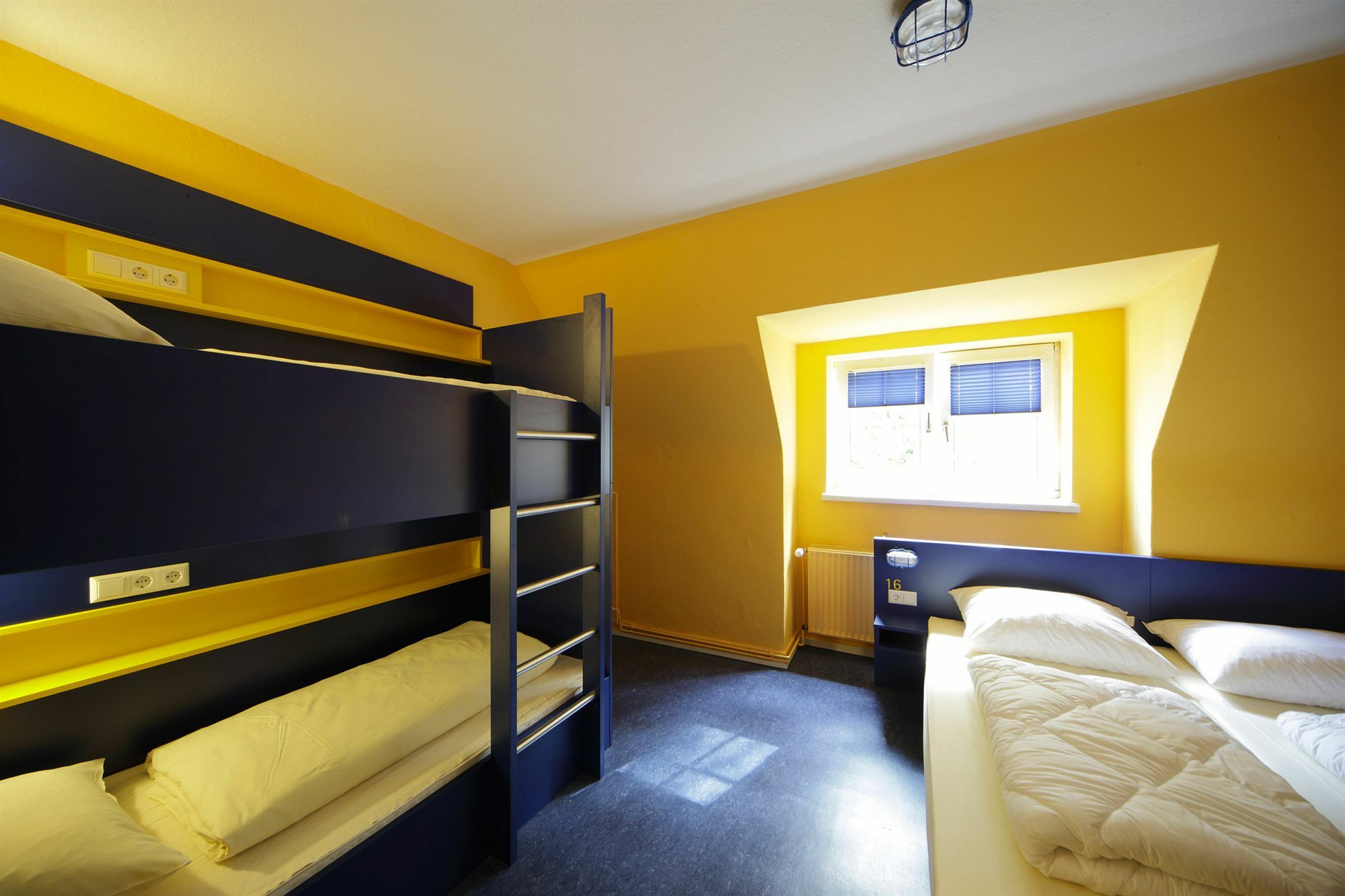 Bed'Nbudget Expo-Hostel Rooms Hannover Exterior photo